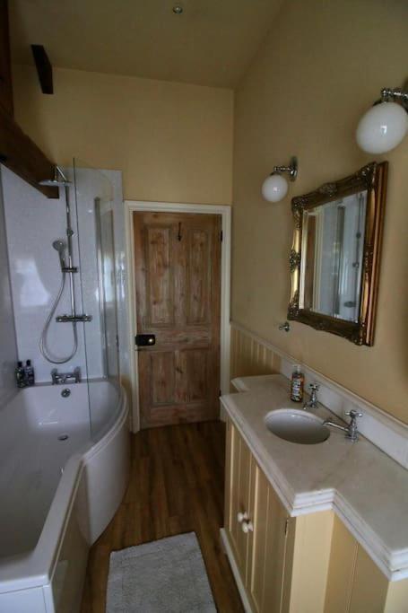 Characterful Yorkshire Cottage, Beautiful Views 외부 사진